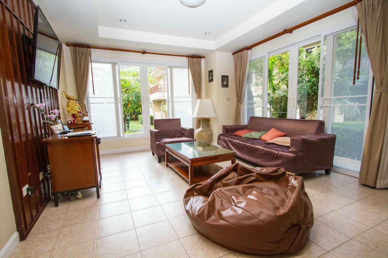 Baan Talay Samran 4 Bedrooms Villa With Beach And 3 Pools Ча-Ам Экстерьер фото